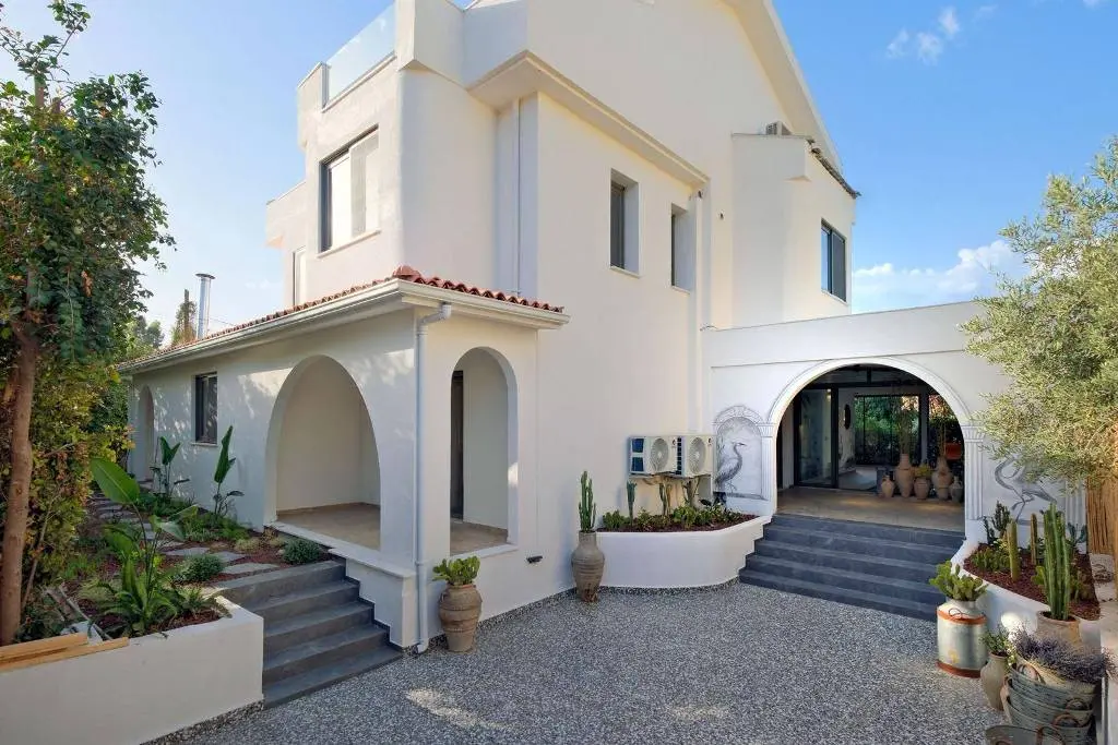 House in Calis